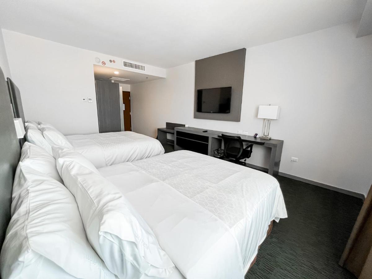 Holiday Inn Express Hotel & Suites Hermosillo By Ihg מראה חיצוני תמונה